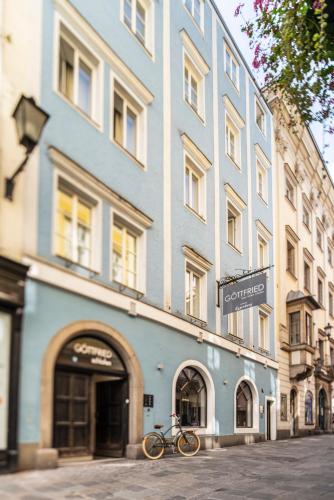 Göttfried essen trinken schlafen in Linz, Austria