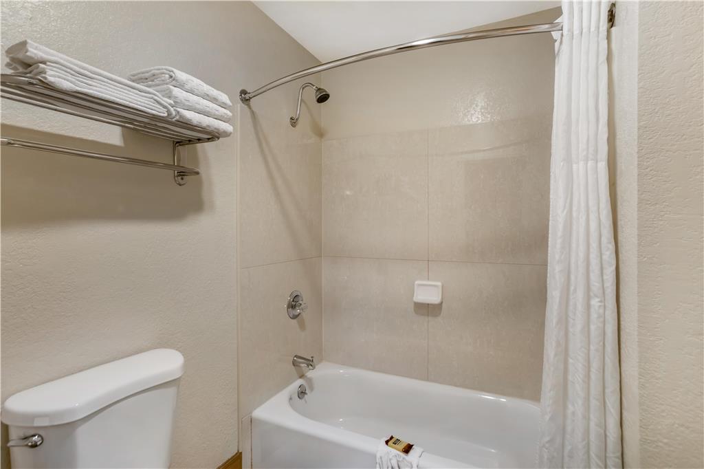 Best Western Plus Pleasanton Inn - photo 26