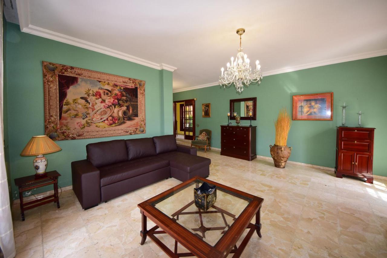 Alina Vivienda Vacacional Con Piscina Privada in Puerto De La Cruz, Spain