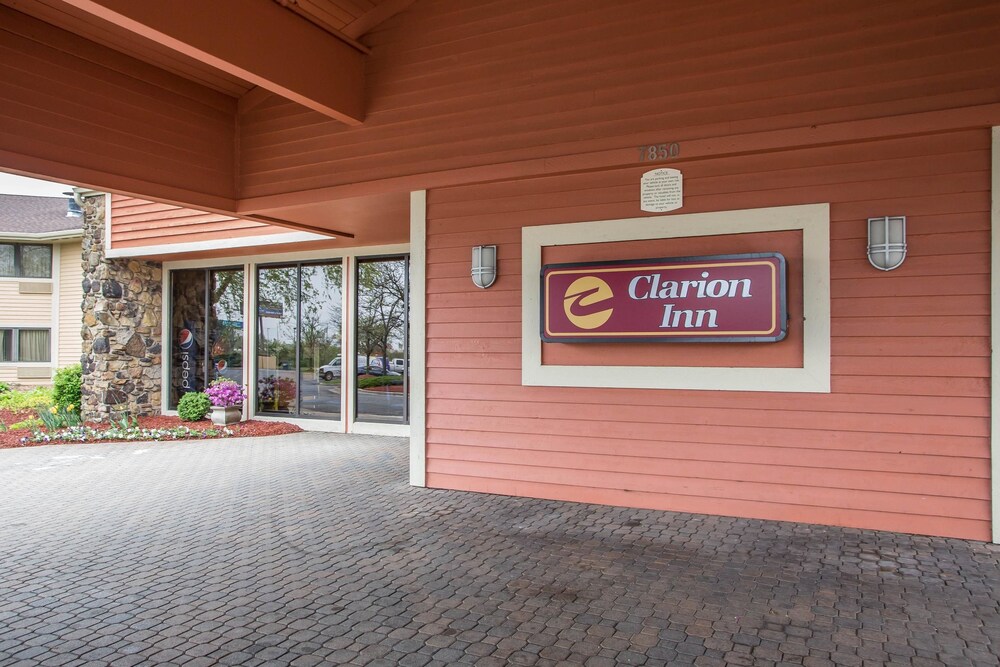 Howard Johnson by Wyndham Merrillville - featured photo