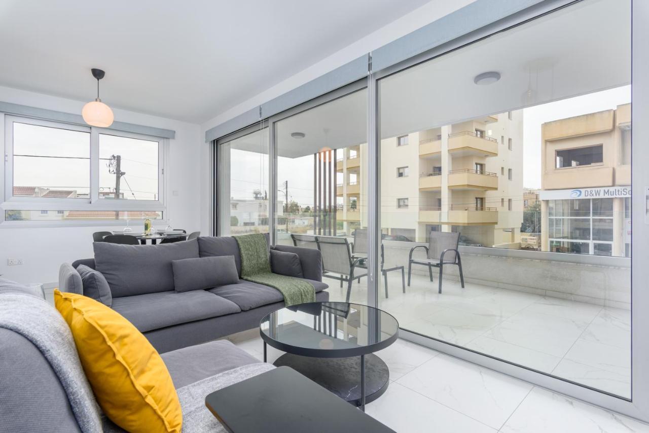Mirage 2 BR Apartment in Larnaca — 4-Star Luxury Hotel in Larnaca, Cyprus