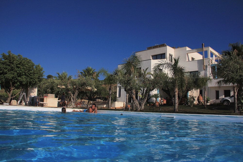 Punta Bianca Suite&Home Experience — 4-Star Luxury Hotel in Agrigento, Italy
