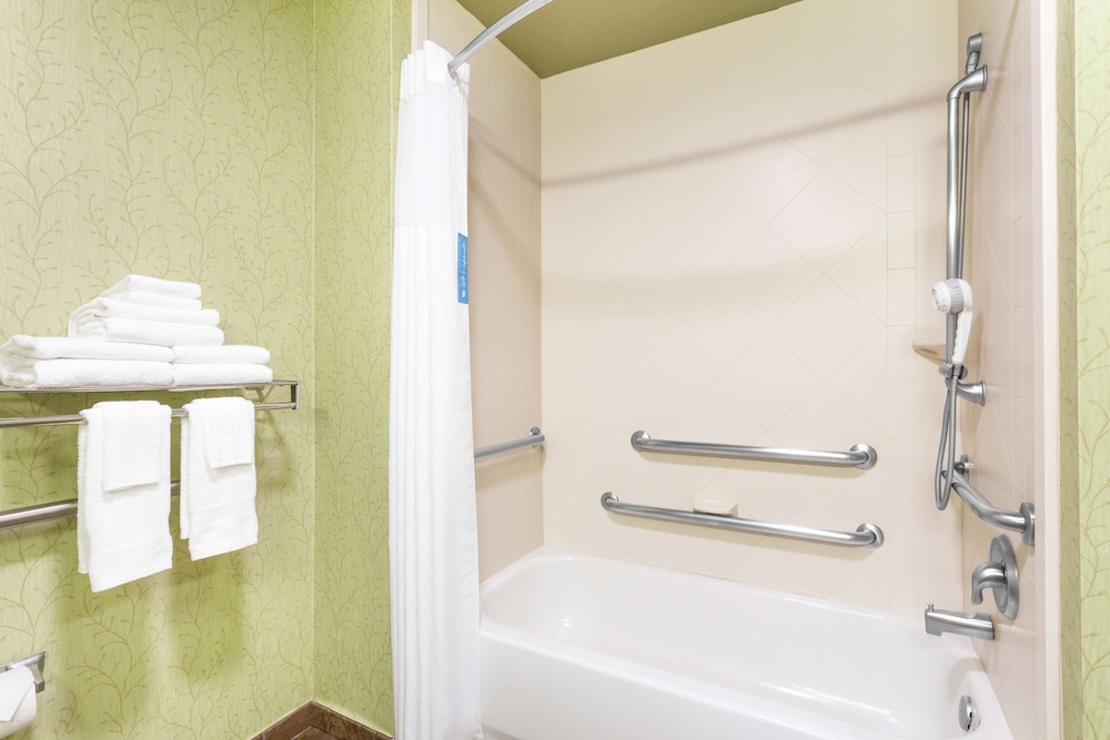 Hampton Inn West Palm Beach Lake Worth Turnpike - photo 19