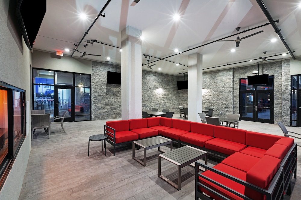 Holiday Inn Lubbock South by IHG - photo 17