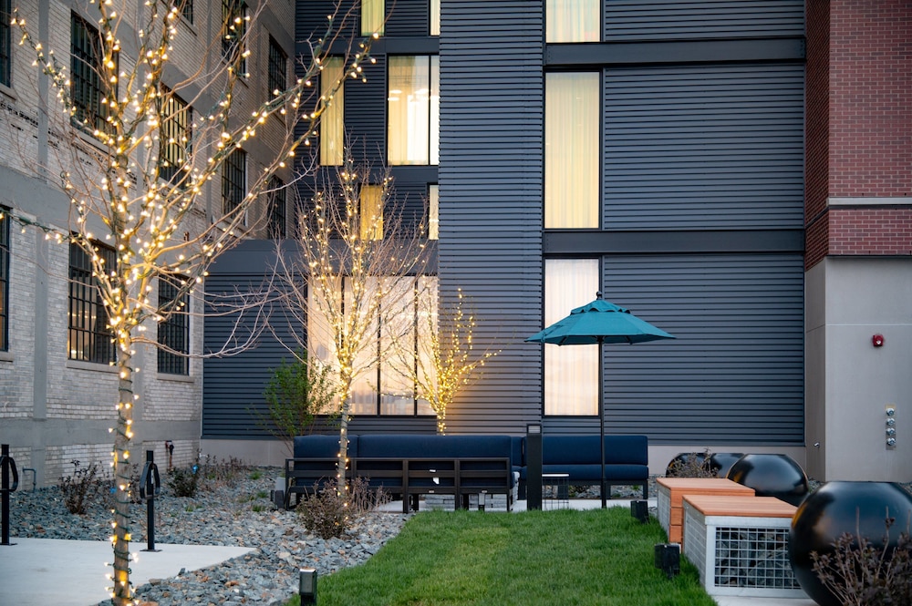 Hotel Indigo Madison Downtown by IHG - photo 70