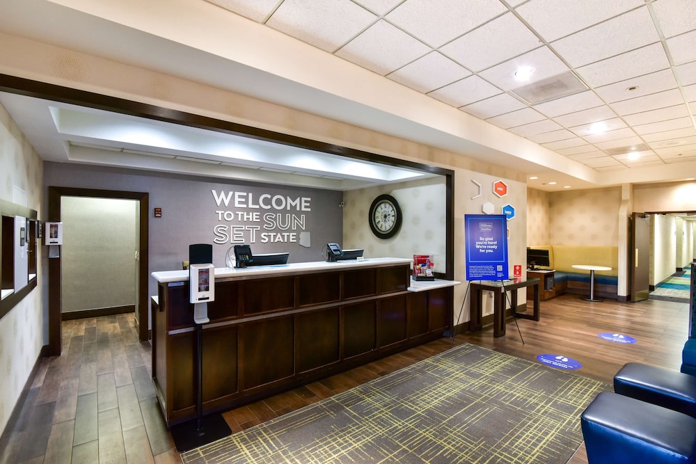 Hampton Inn Tucson Airport - photo 7