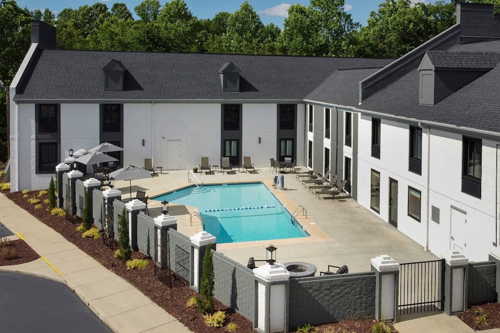 Courtyard by Marriott Winston Salem University - photo 11
