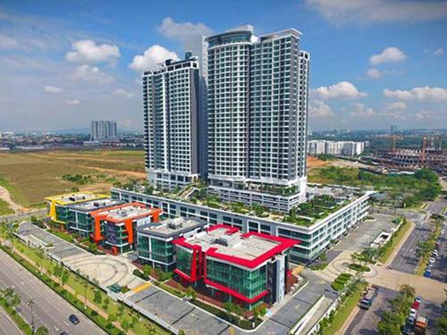 Gyden Staycation #Southkey Mosaic Next To Mid Valley Mall — 4-Star Luxury Hotel in Johor Bahru, Malaysia