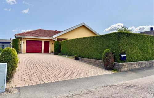 3 Bedroom Gorgeous Home In Simrishamn — 4-Star Luxury Hotel in Simrishamn, Sweden