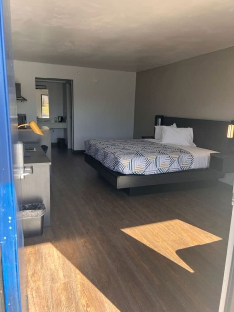 Clarion Pointe GA - photo 17