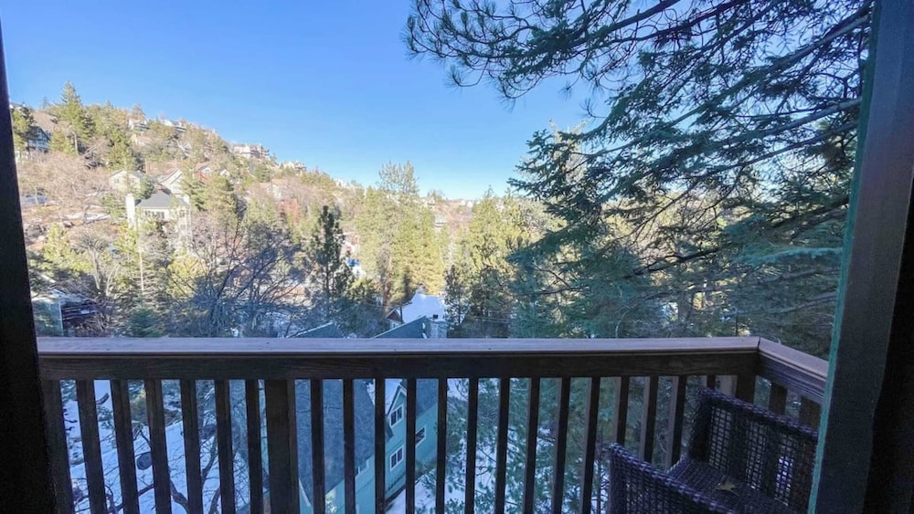 Sutter Ln by Avantstay Beautifully Remodeled Kitchen 4cabin chic Bedrooms - photo 49