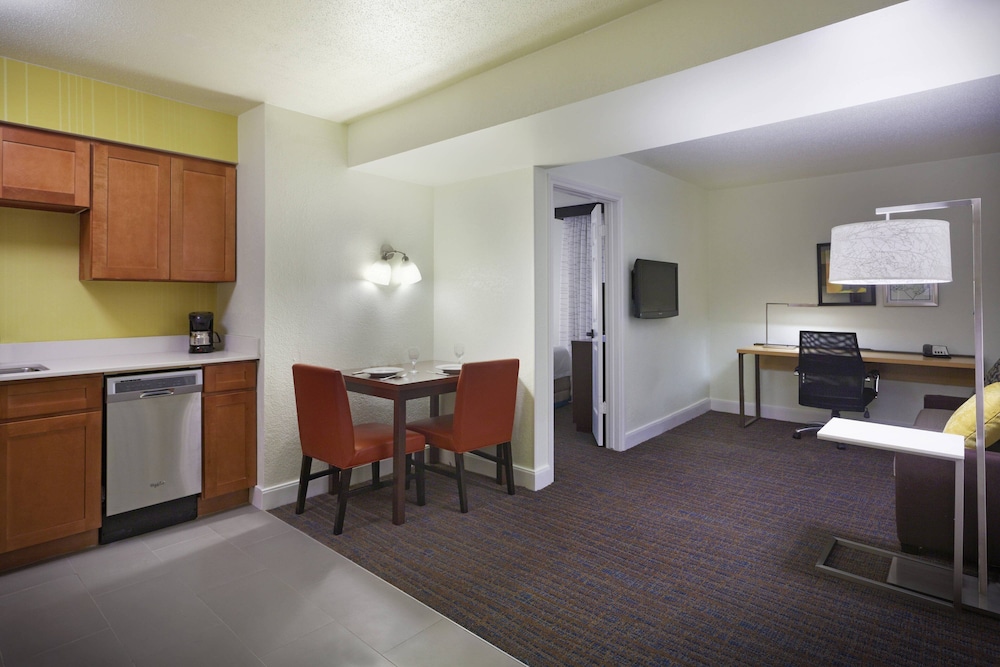 Residence Inn by Marriott Houston by The Galleria - photo 12