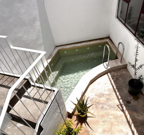 Casa do Largo Exclusive Retreat Patio & Pool — 4-Star Luxury Hotel in Castelo Branco, Portugal