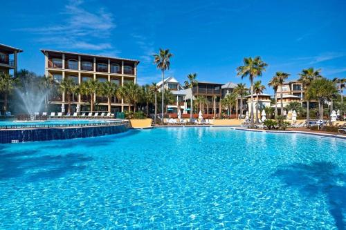 Wine Down 30A - carbon neutral hotel in Panama City Beach