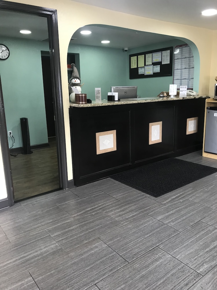 Memphis Inn - photo 4