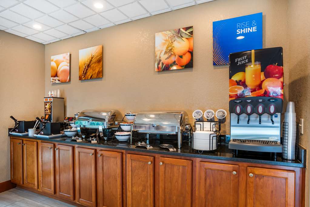 Comfort Inn & Suites Crestview South - photo 40