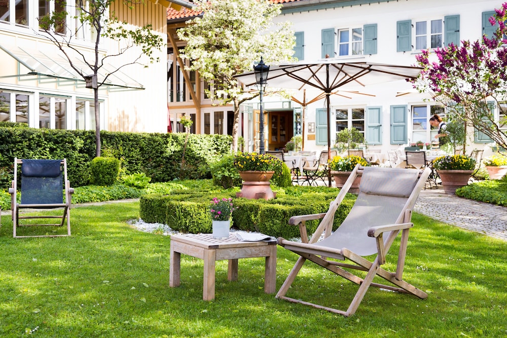 Boutique Hotel Seitner Hof München Pullach — 4-Star Luxury Hotel in Pullach Im Isartal, Germany
