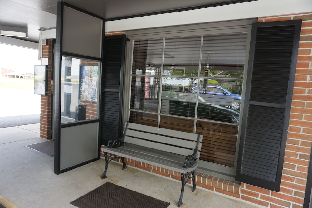 Harvest Drive Family Inn - photo 44