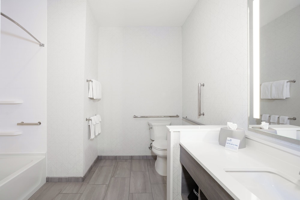 Holiday Inn Express Chehalis Centralia by IHG - photo 13