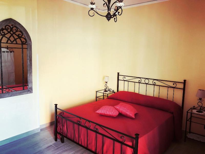 B&B Casa Cupiello — 4-Star Luxury Hotel in Naples, Italy