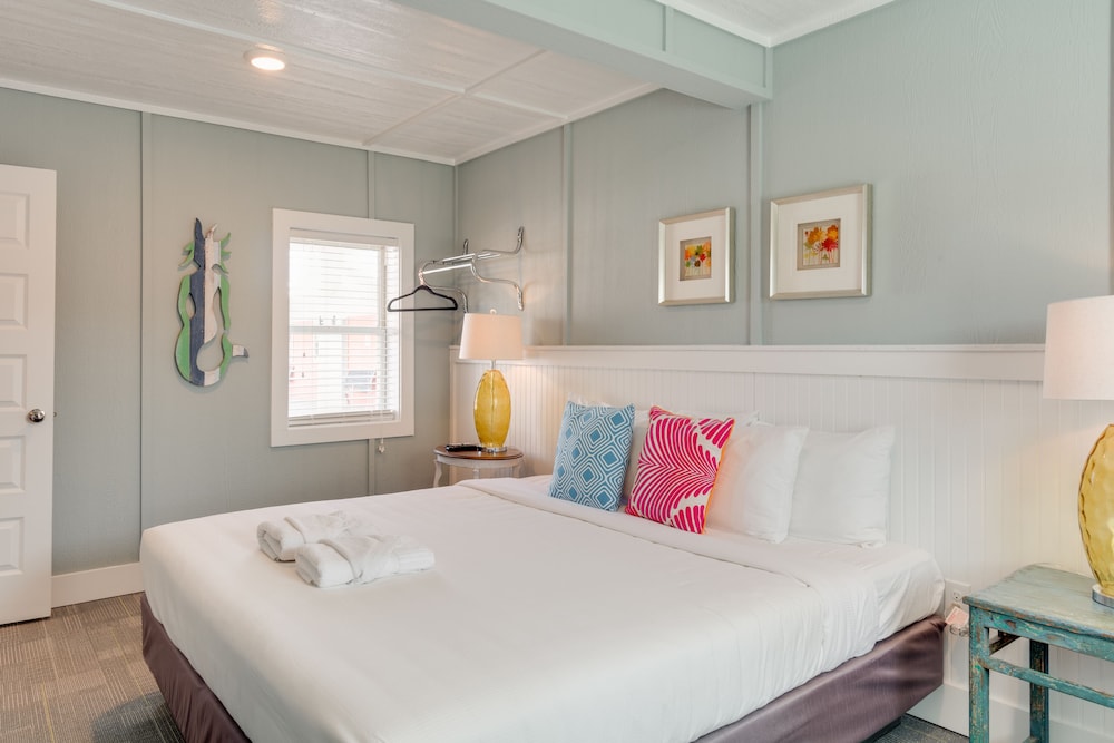 See Sea Motel - photo 17