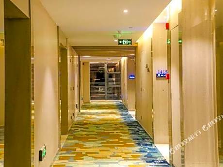 Xiangxieli Hetai Hotel in Longnan, People's Republic of China