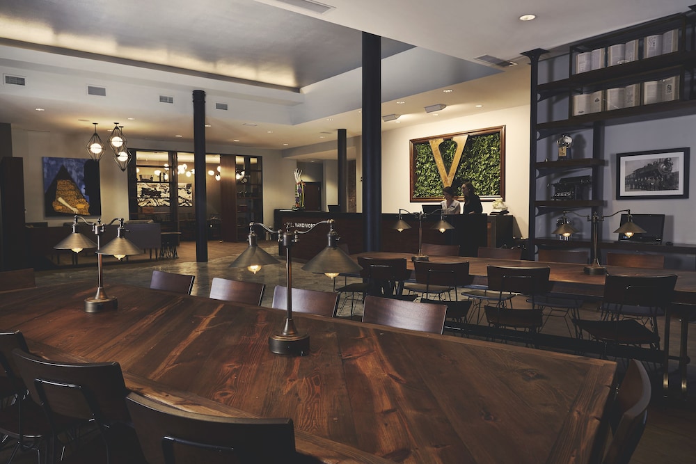 Vandivort Hotel - photo 5