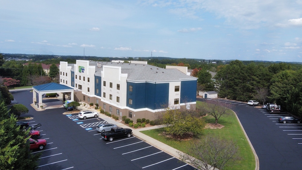 Holiday Inn Express & Suites Greenville Airport by IHG - photo 68