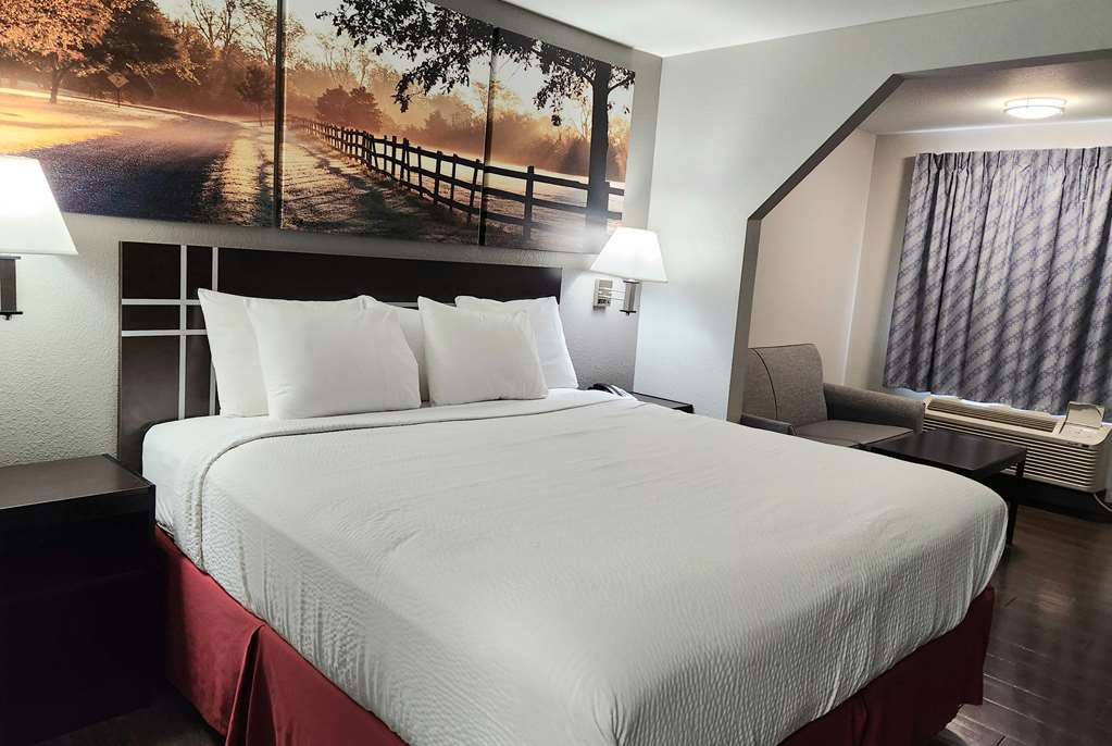 Days Inn by Wyndham Sulphur LA in Sulphur, United States