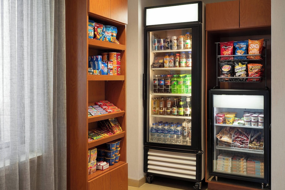 Fairfield Inn & Suites by Marriott Redding - photo 32