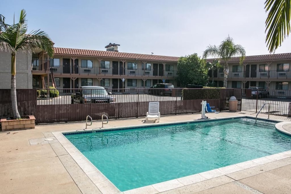 Regency Inn Norco - photo 2