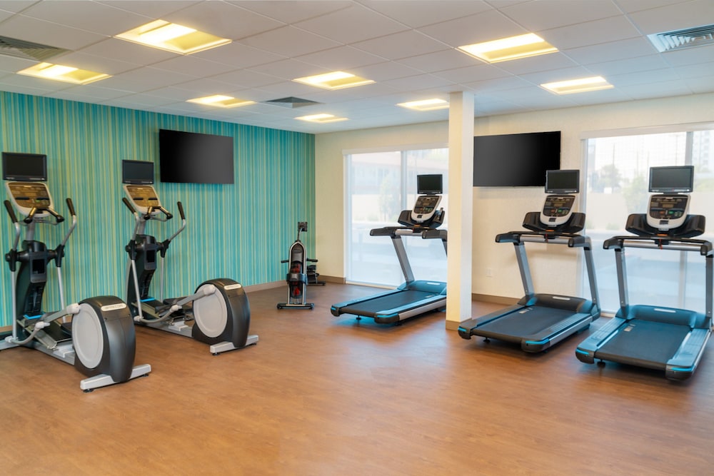 Holiday Inn Express & Suites Las Vegas E Tropicana by IHG - photo 20