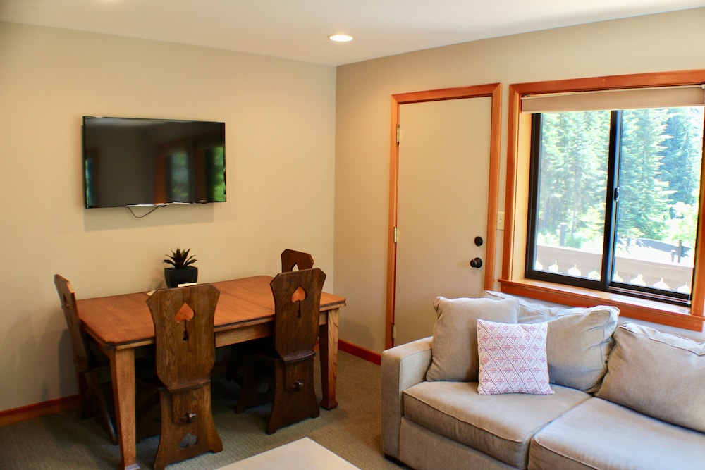 Crystal Chalets Condominiums at Crystal Mountain Ski Resort - photo 81