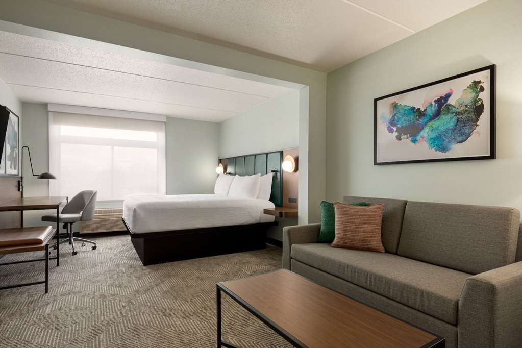 Wingate by Wyndham Green Bay Airport - photo 22