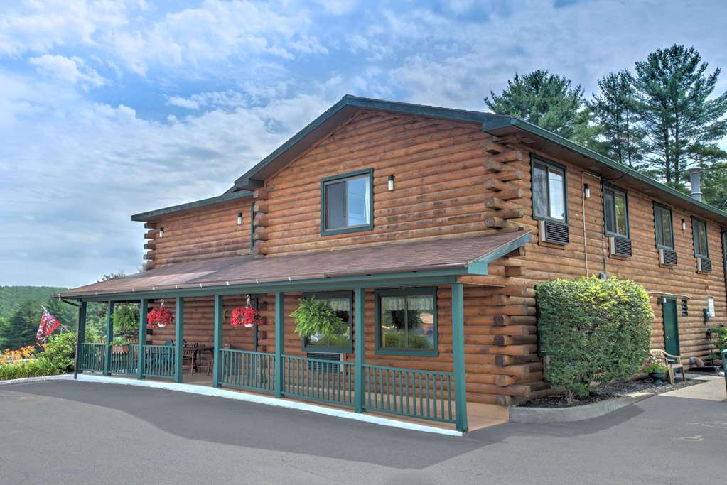 Super 8 by Wyndham Lake George Warrensburg Area - photo 2