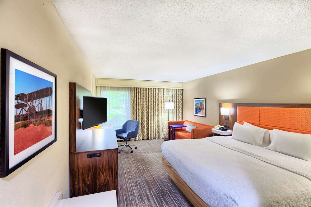 Hampton Inn Raleigh Garner - photo 8