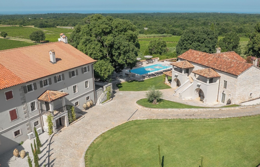 San Tomasini Heritage Hotel in Visignano, Croatia