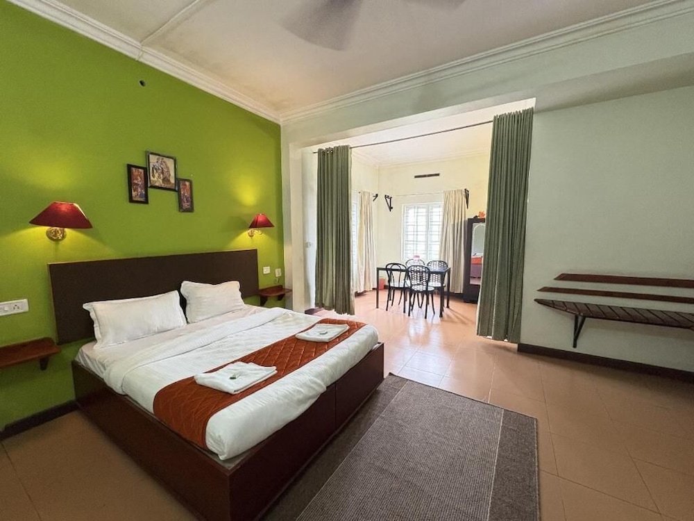 Hotel SilverLine Regency Munnar - carbon neutral hotel in Munnar