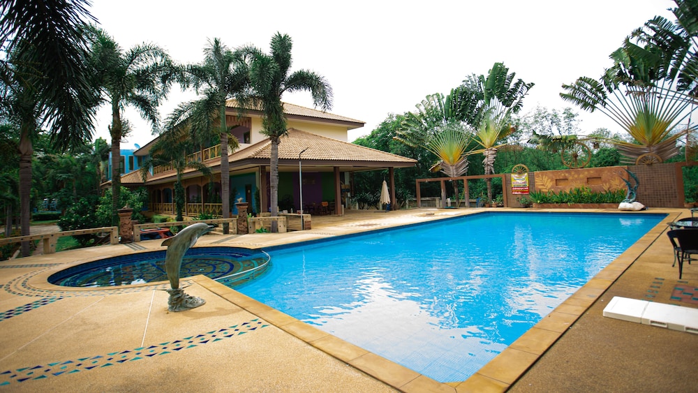 Maha Khao At Muak Lek Resort — Muak Lek