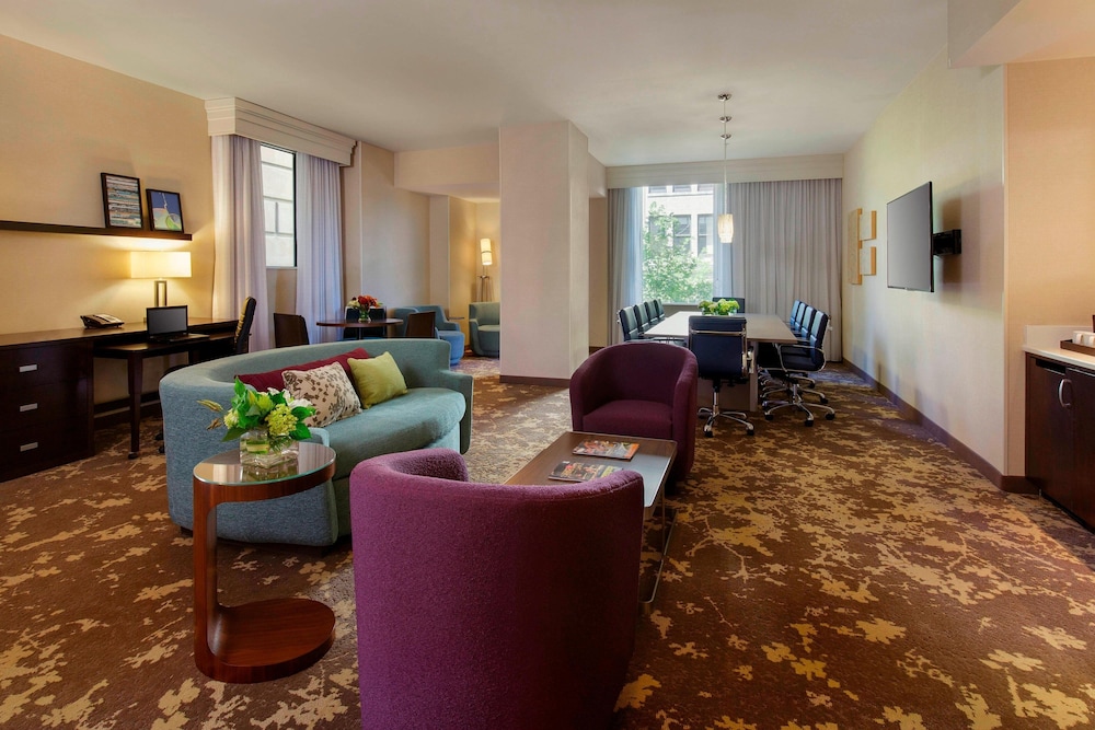 Courtyard by Marriott Portland City Center - photo 21