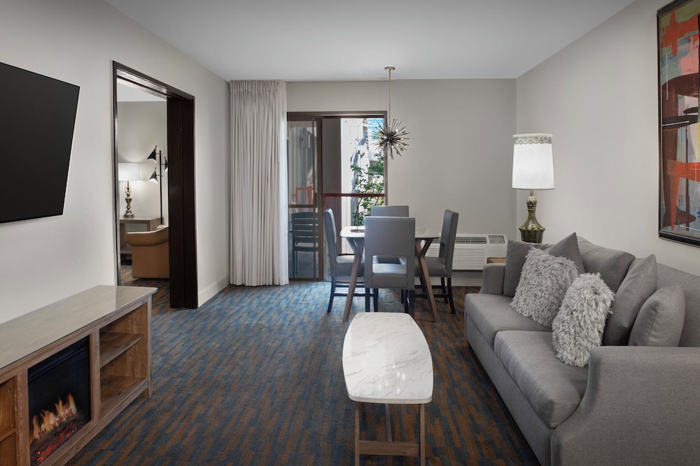 Ashland Hills Hotel & Suites - photo 33