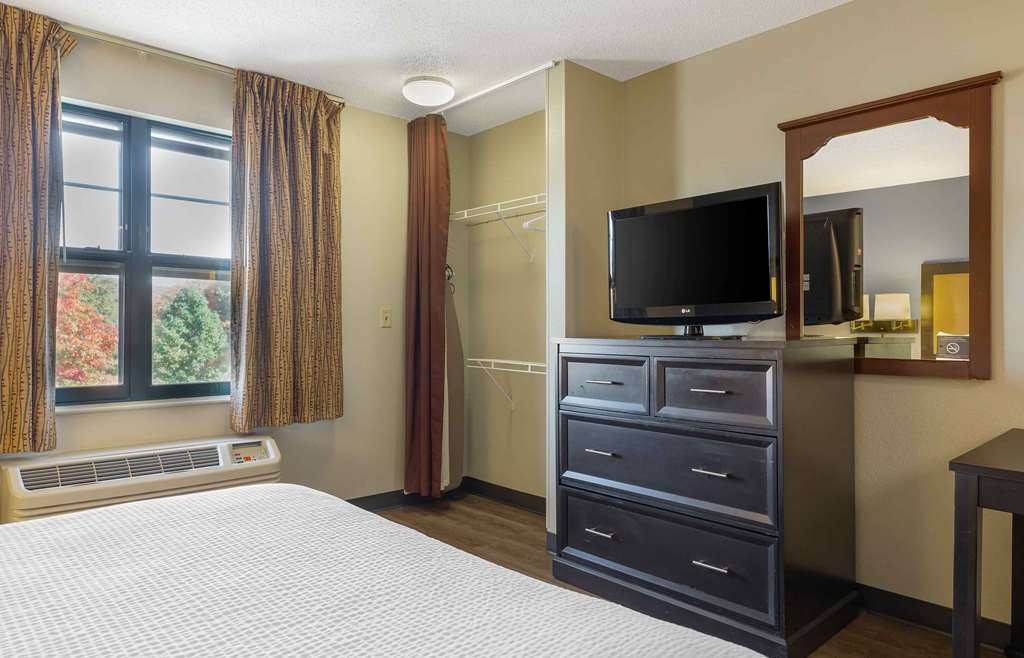 Extended Stay America Suites Hartford Meriden - photo 12