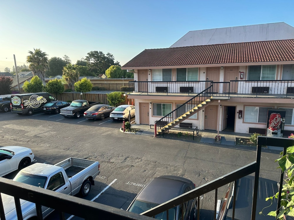 Morganhill Inn Motel - photo 21
