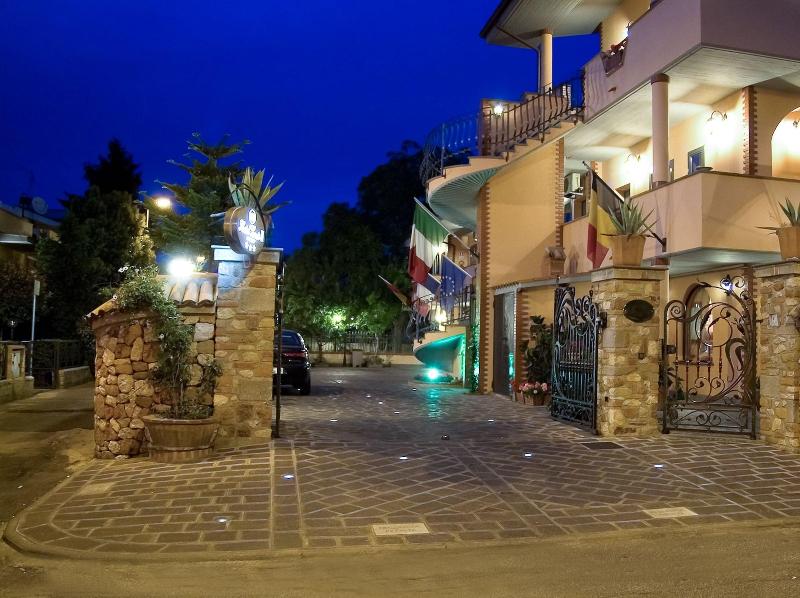 Hotel Louis II — hotel in Ciampino