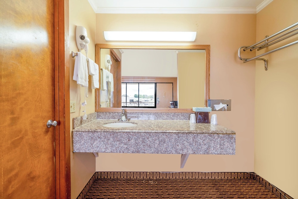 River Valley Motor Inn La Grange Texas - photo 50