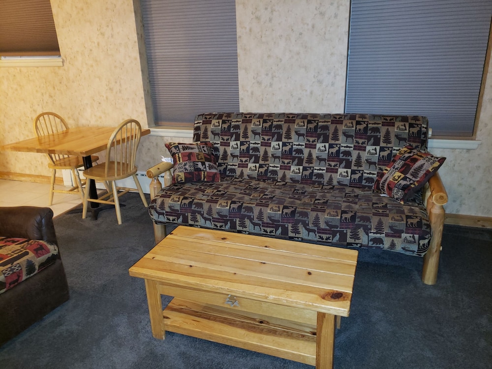 The Willard Munger Inn - photo 16