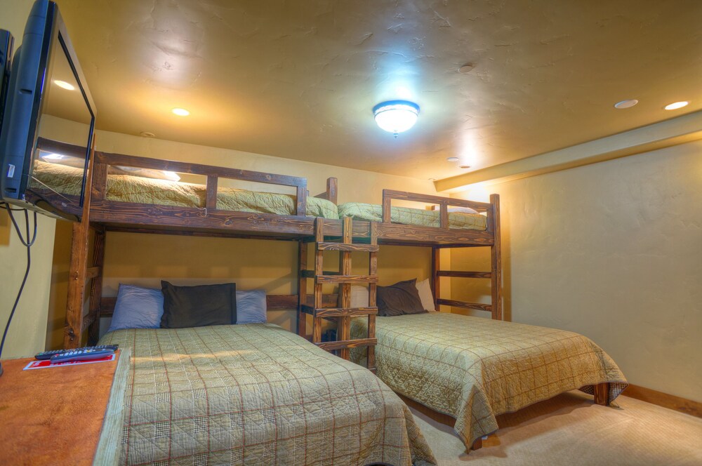 Abode at Parkwood Place - photo 21