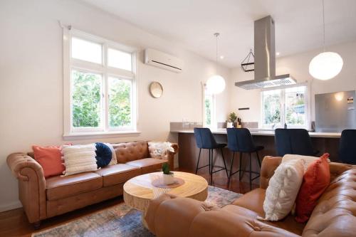 Family Friendly Comfort — hotel in Kings Park