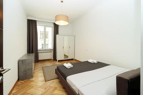 Stylish 3BR Apt near Mziuri Park By Wehost
