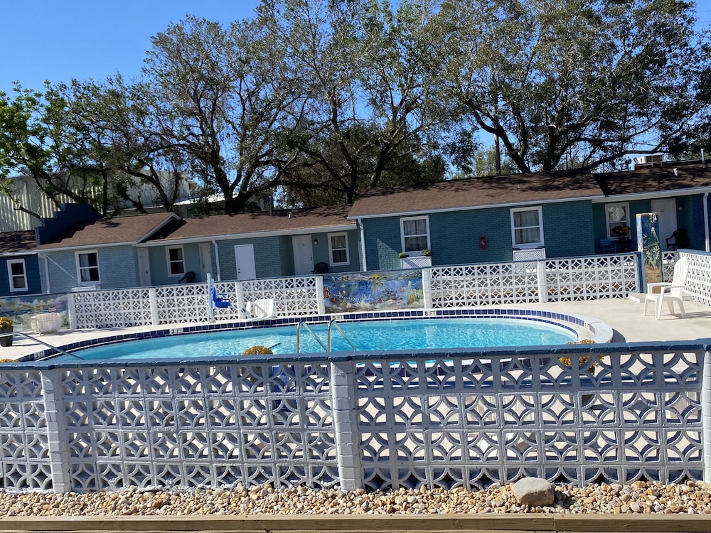 Gulf Coast Inn - photo 61
